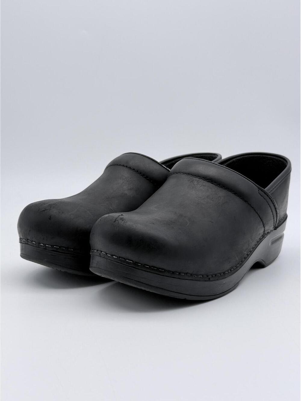 Dansko Professional Clogs, Black Oiled Leather, Womens‎ EU 38 / US 7.5-8 - Picture 5 of 12